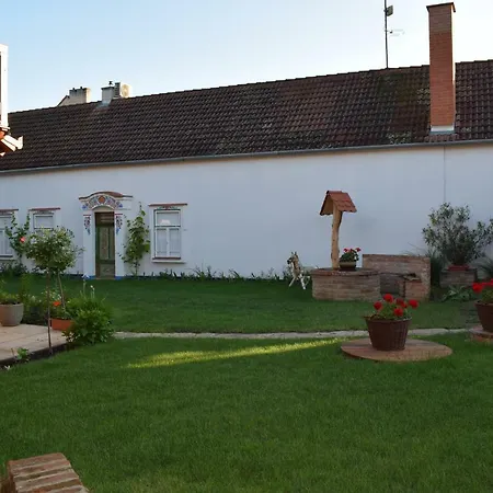 U Stařenky Apartmán Dolní Bojanovice